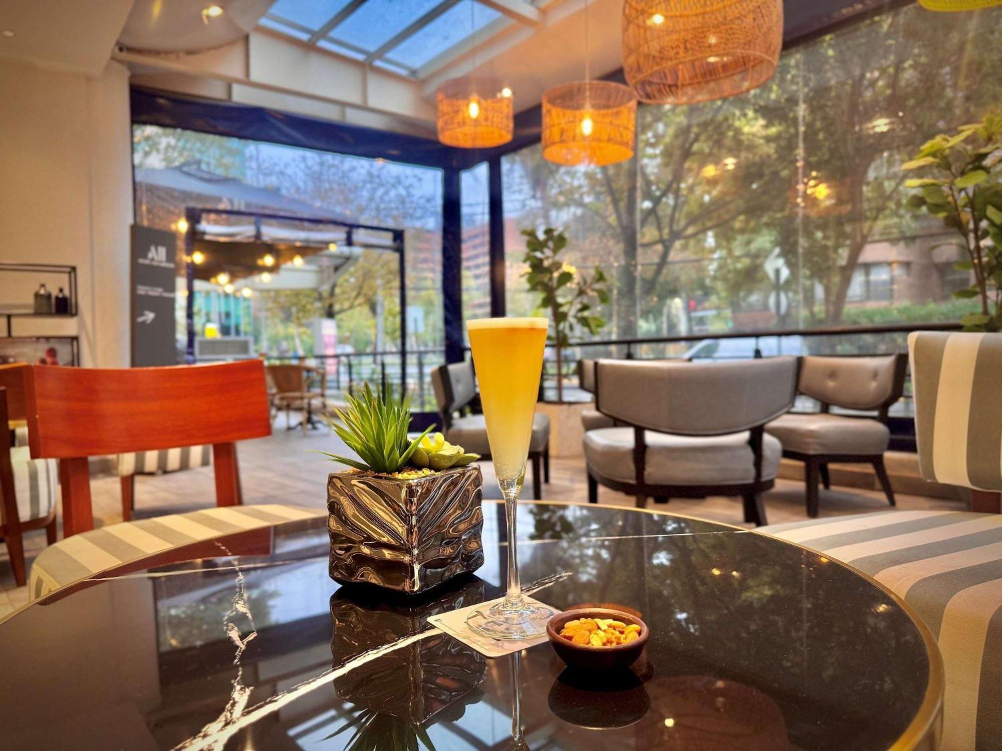 Novotel Santiago Vitacura Exterior photo