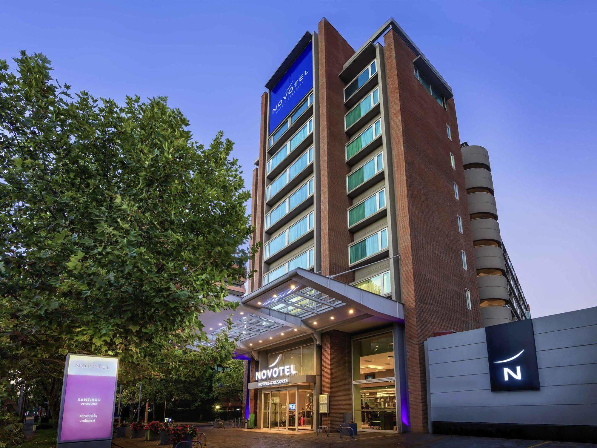 Novotel Santiago Vitacura Exterior photo